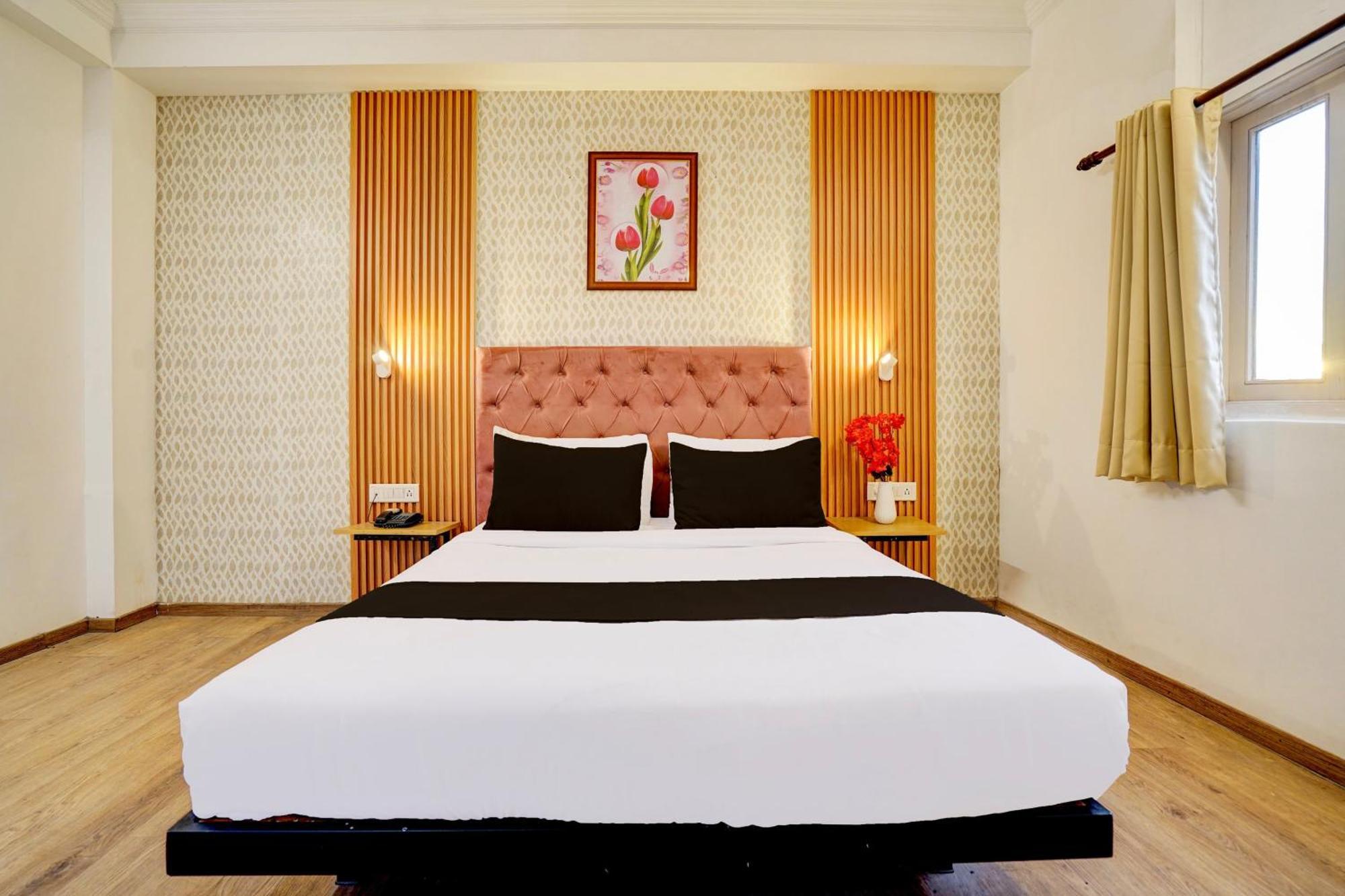 Super Townhouse Jageer Palace Near Mayapuri Chowk New Delhi Exteriör bild
