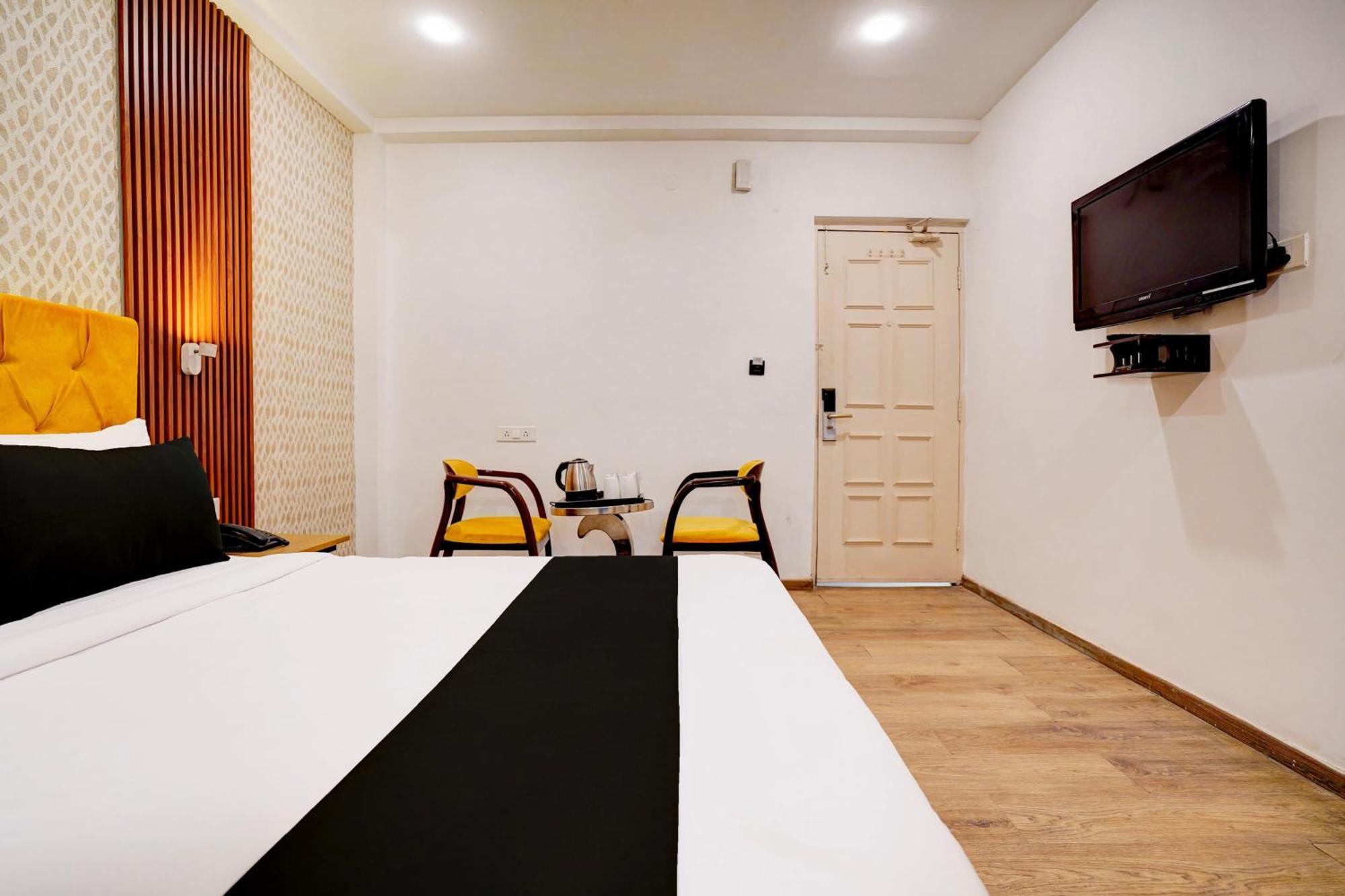 Super Townhouse Jageer Palace Near Mayapuri Chowk New Delhi Exteriör bild
