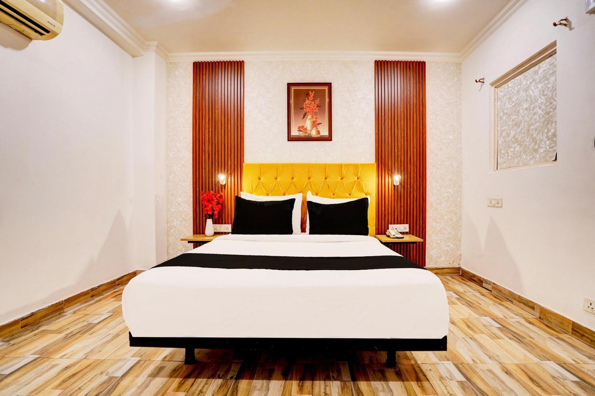 Super Townhouse Jageer Palace Near Mayapuri Chowk New Delhi Exteriör bild