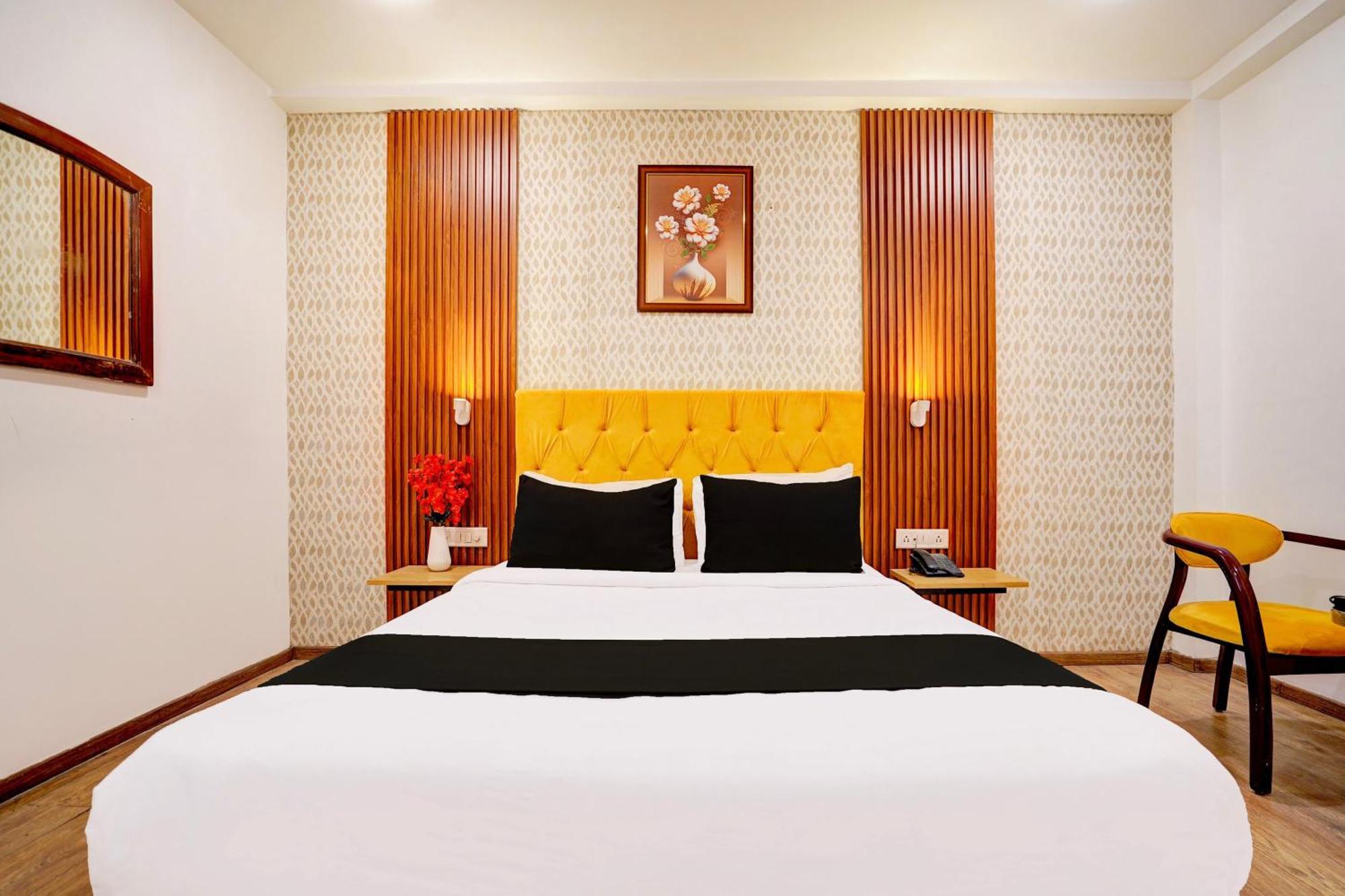 Super Townhouse Jageer Palace Near Mayapuri Chowk New Delhi Exteriör bild