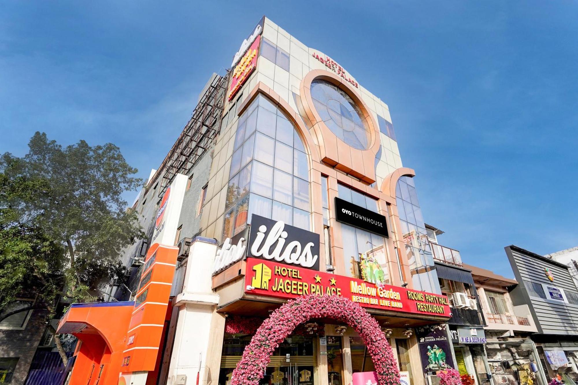 Super Townhouse Jageer Palace Near Mayapuri Chowk New Delhi Exteriör bild