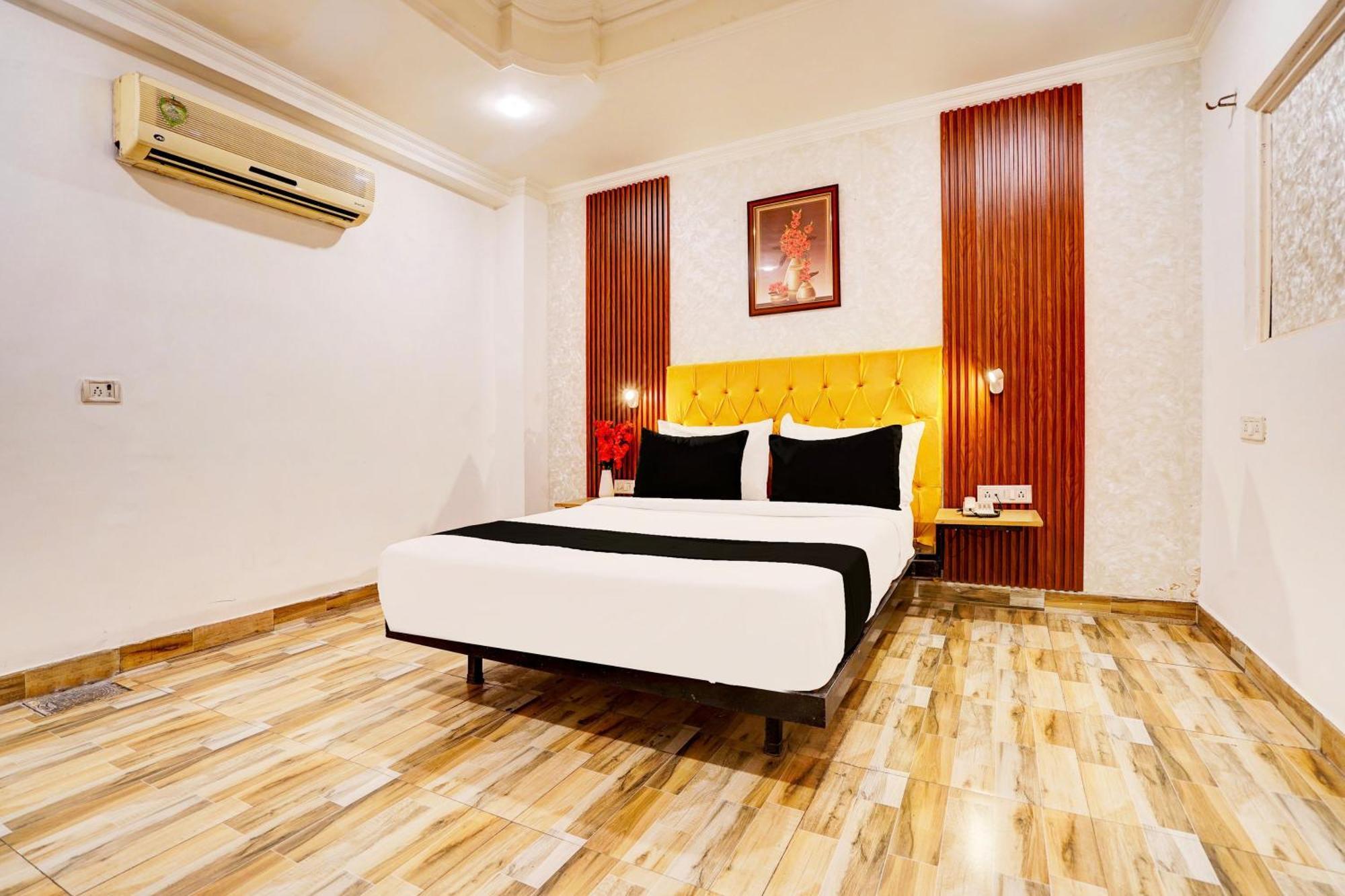Super Townhouse Jageer Palace Near Mayapuri Chowk New Delhi Exteriör bild