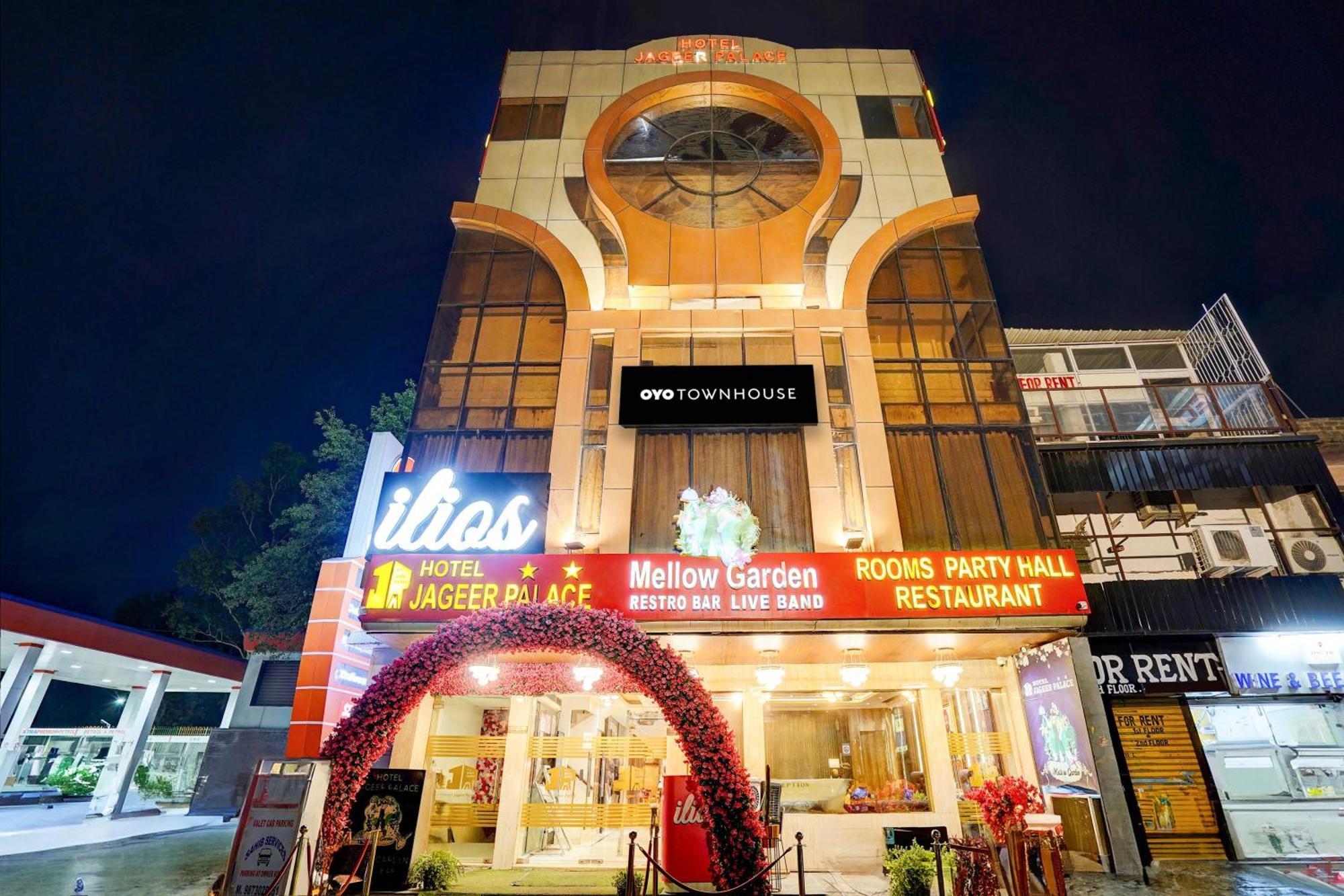 Super Townhouse Jageer Palace Near Mayapuri Chowk New Delhi Exteriör bild