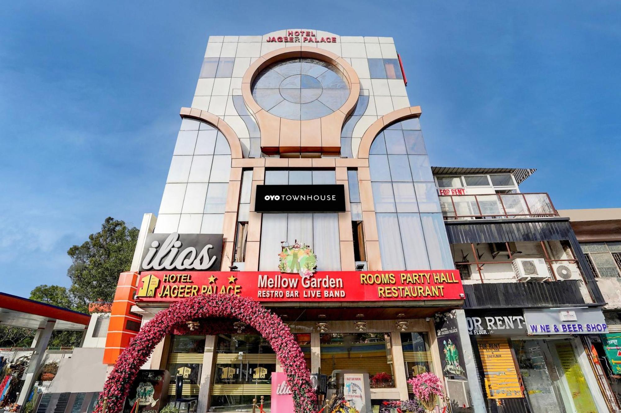 Super Townhouse Jageer Palace Near Mayapuri Chowk New Delhi Exteriör bild