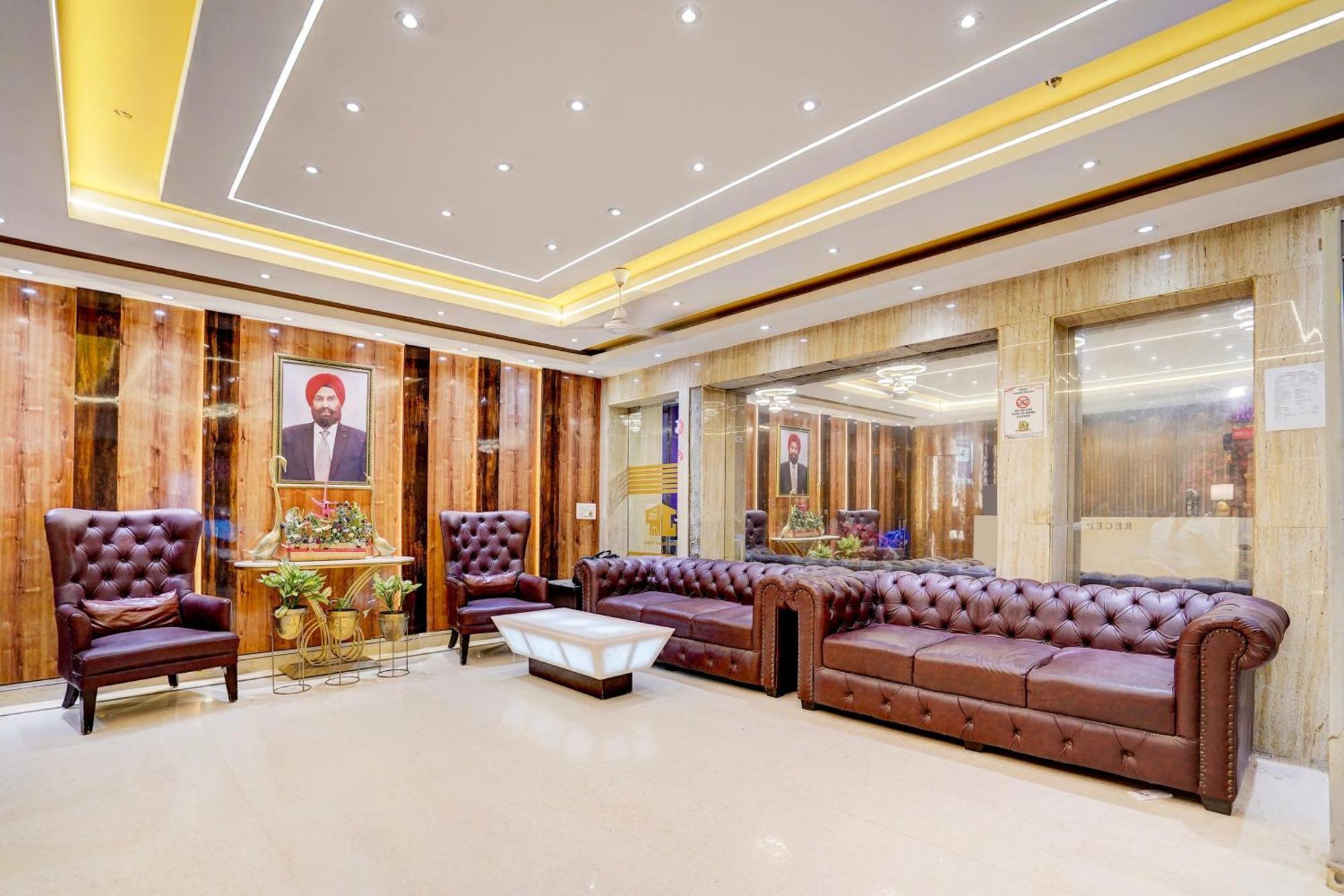 Super Townhouse Jageer Palace Near Mayapuri Chowk New Delhi Exteriör bild